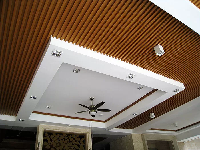 Trần nhựa giả gỗ