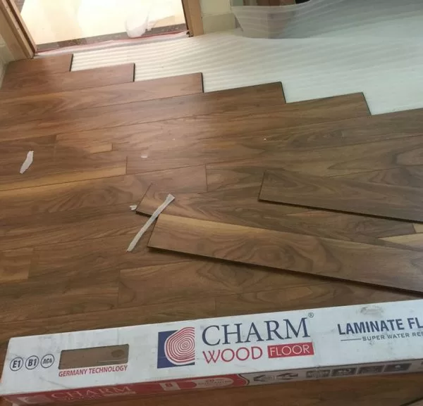 Ứng dụng thực tế của sàn gỗ Charmwood 8mm E865