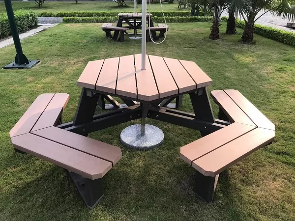 Ứng Dụng Của Bàn Ghế Gỗ Nhựa Ngoài Trời