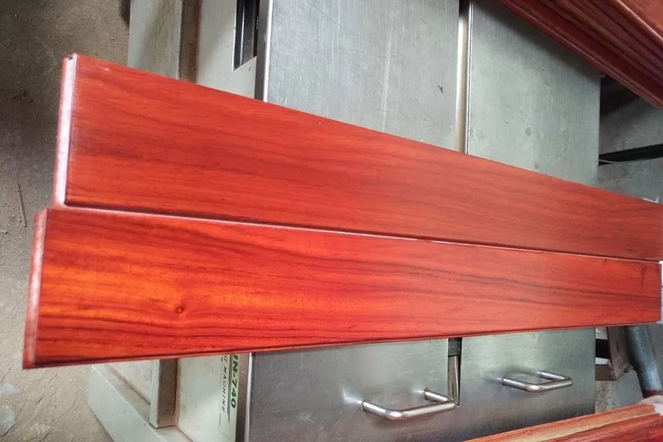 Đặc Điểm Nổi Bật Của Sàn Gỗ Hương Nam Phi